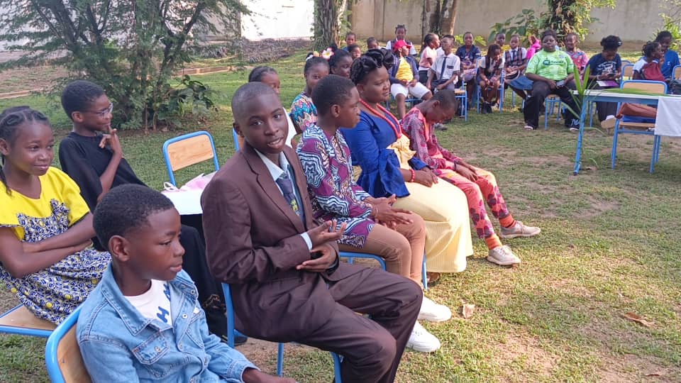 Photo 02 de l’activité culturelle sur le mariage coutumier des élèves de 5e B