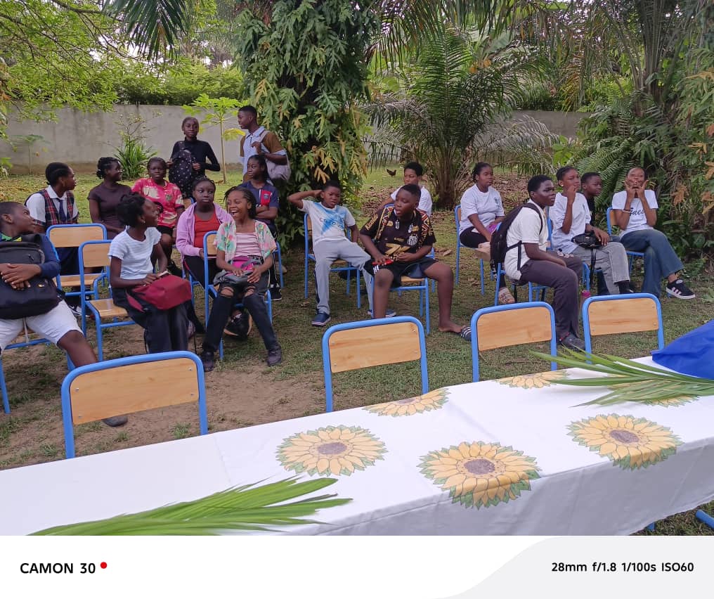 Photo 03 de l’activité culturelle sur le mariage coutumier des élèves de 5e B