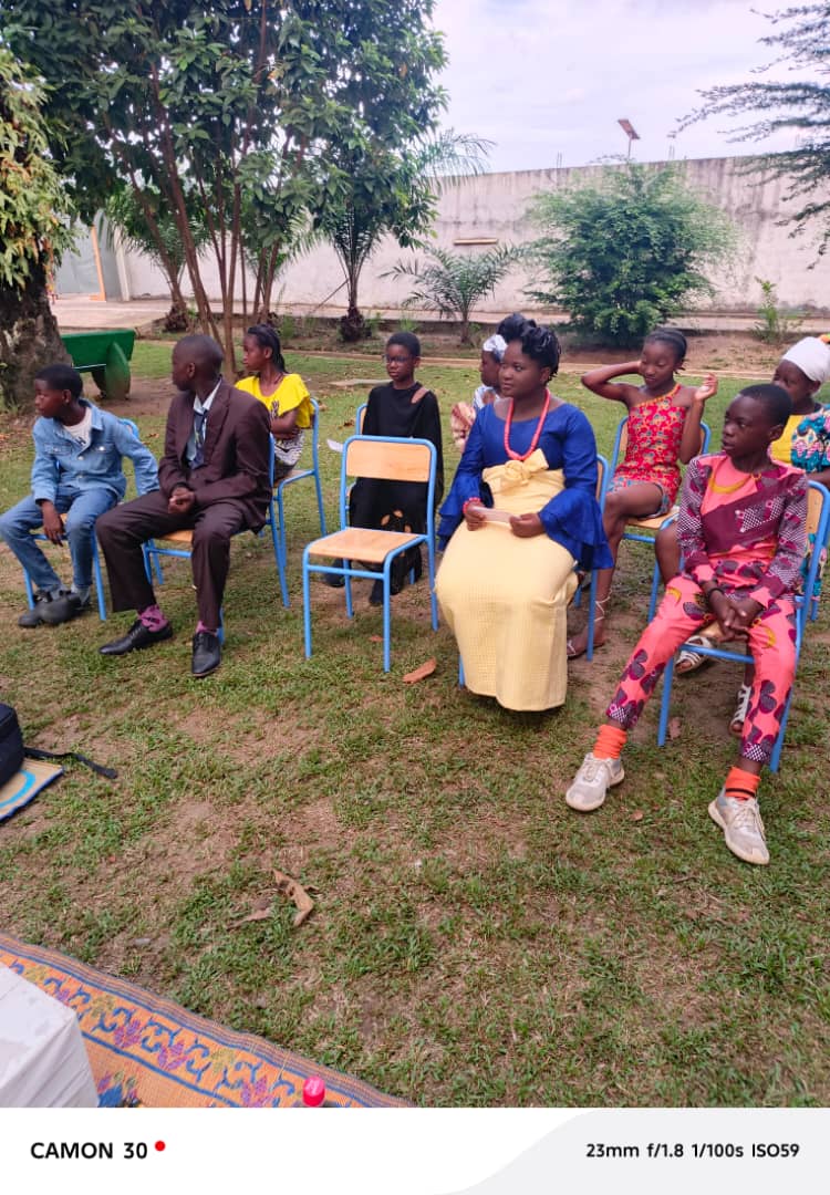 Photo 18 de l’activité culturelle sur le mariage coutumier des élèves de 5e B