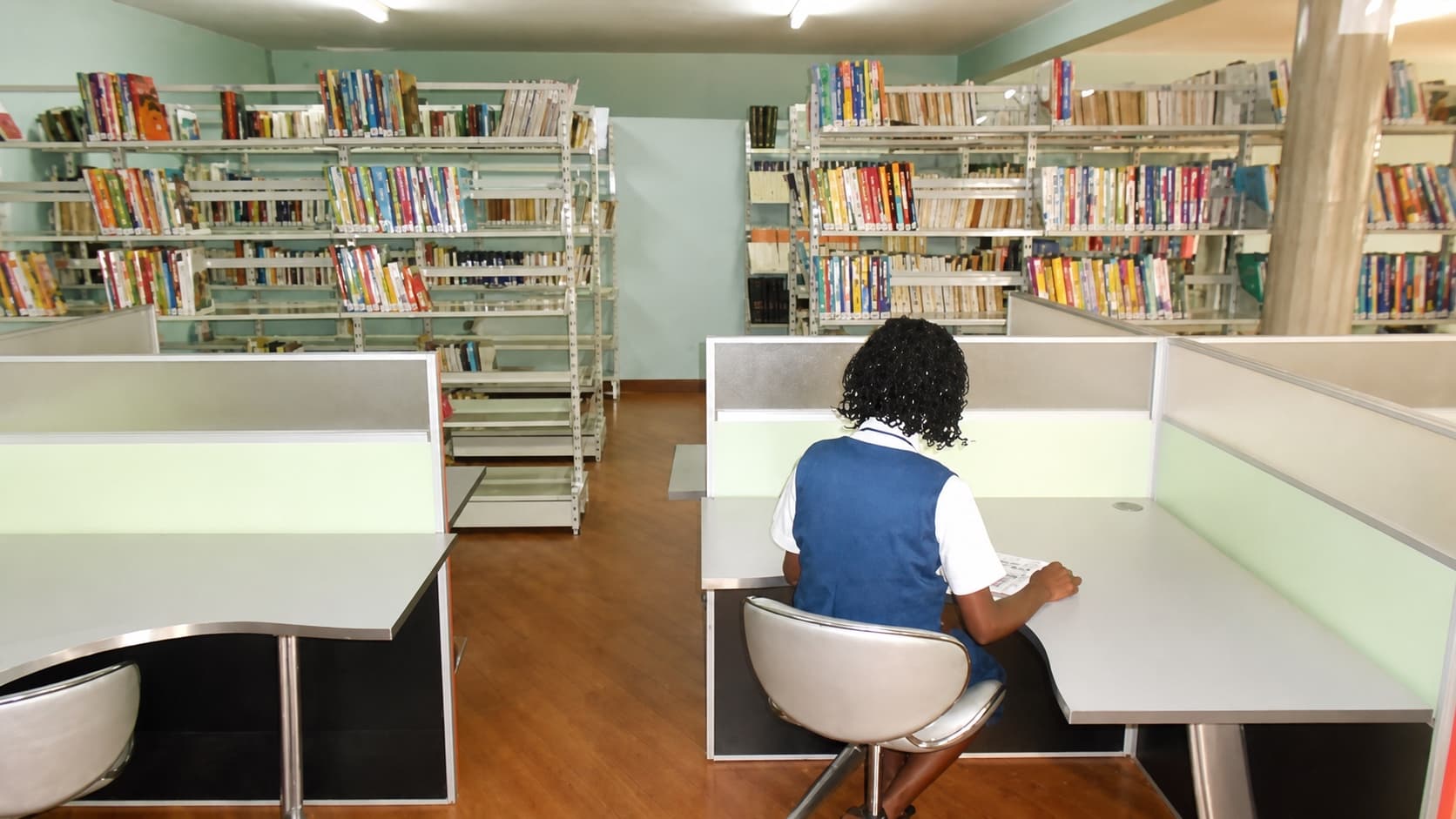 Bibliothèque du campus de l’Université Internationale de Libreville Berthe & Jean