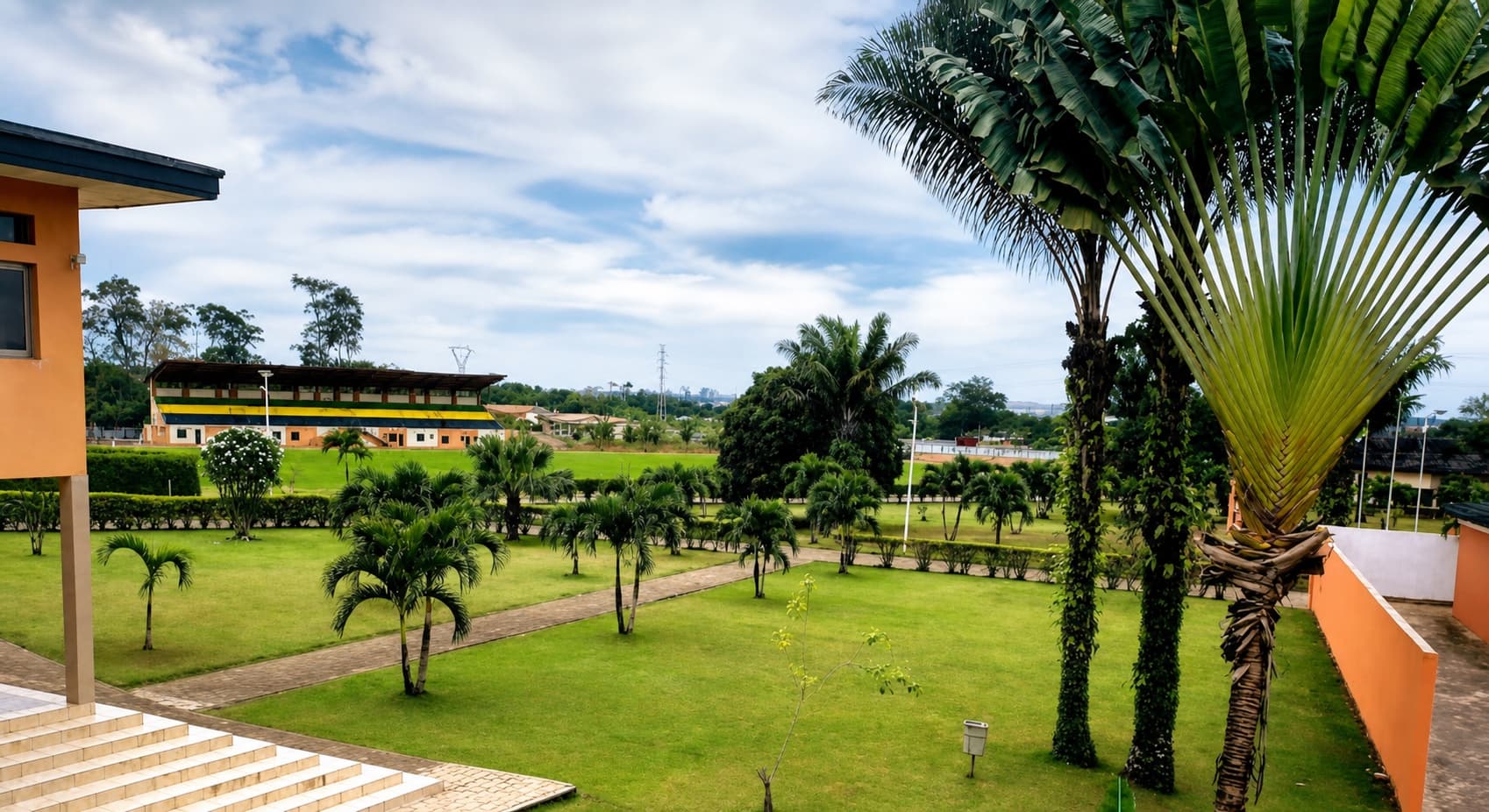 Jardins du campus de l’Université Internationale de Libreville Berthe & Jean
