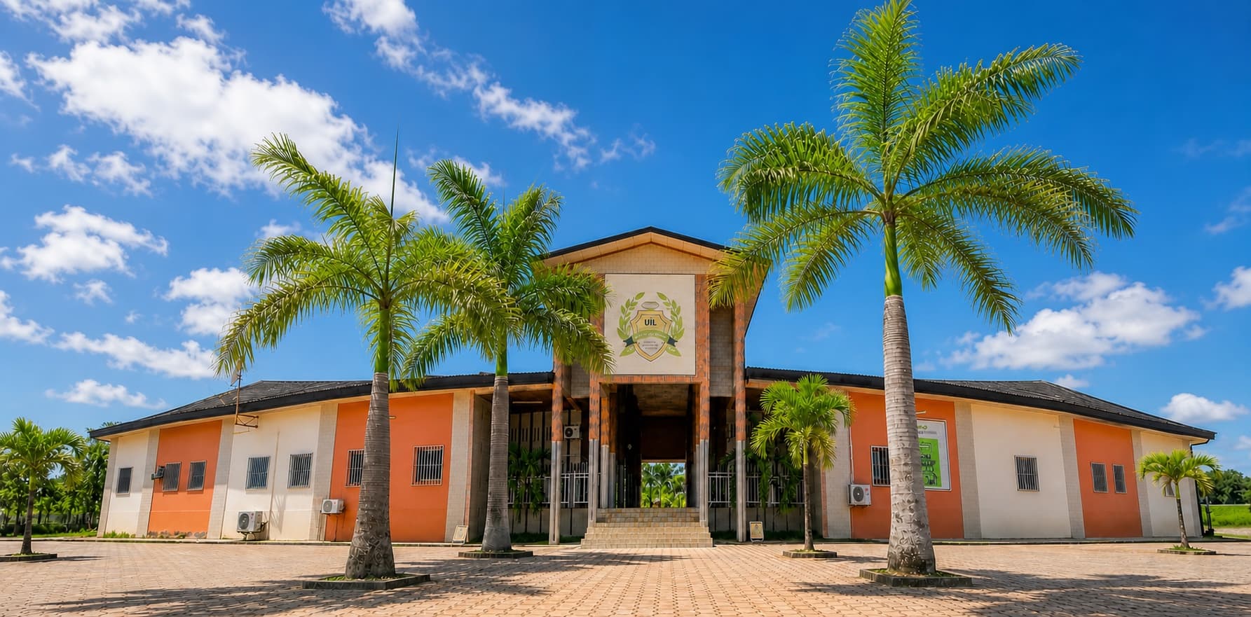 Façade du campus de l’Université Internationale de Libreville Berthe & Jean