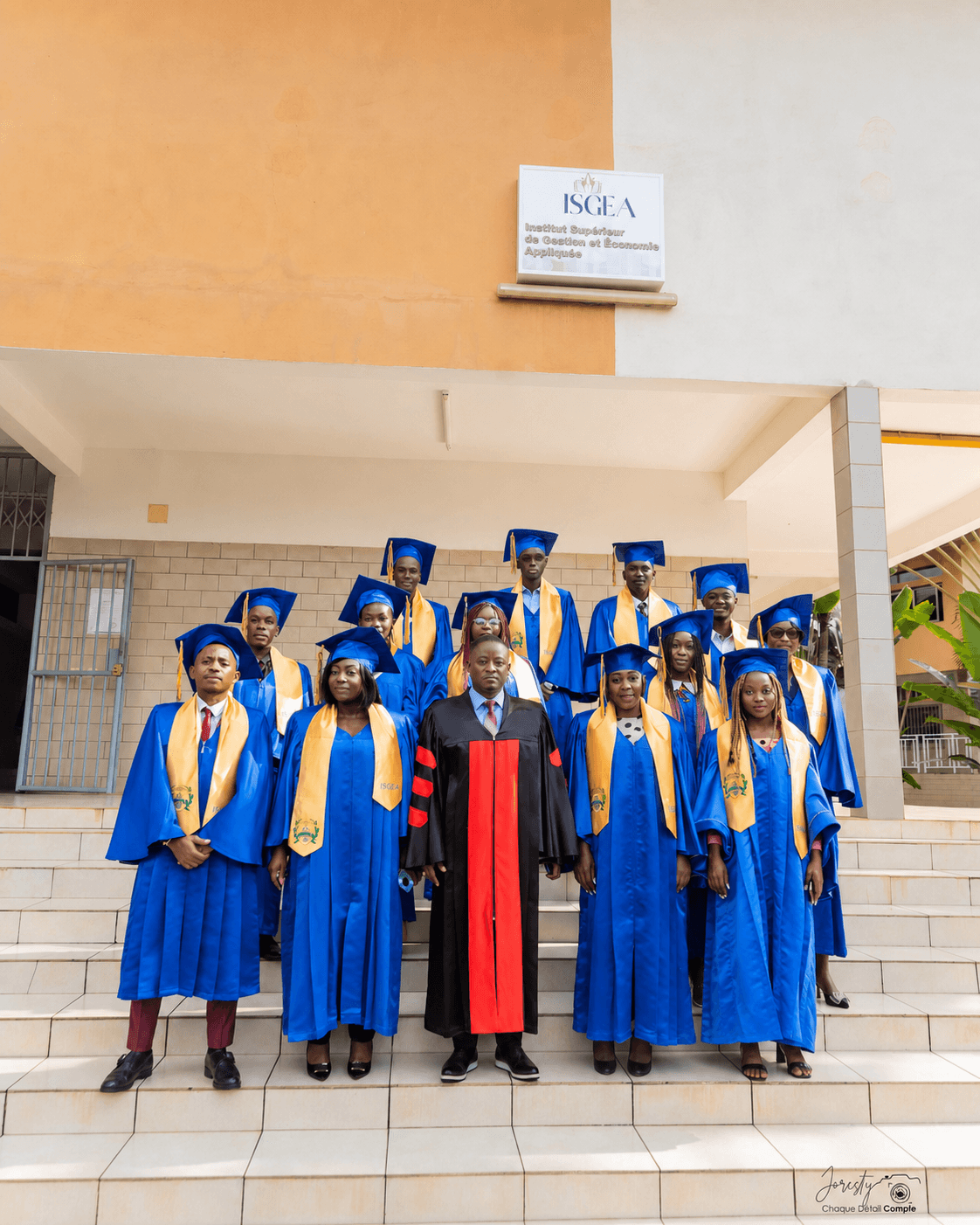 Étudiants diplômés de l’UIL-BJ