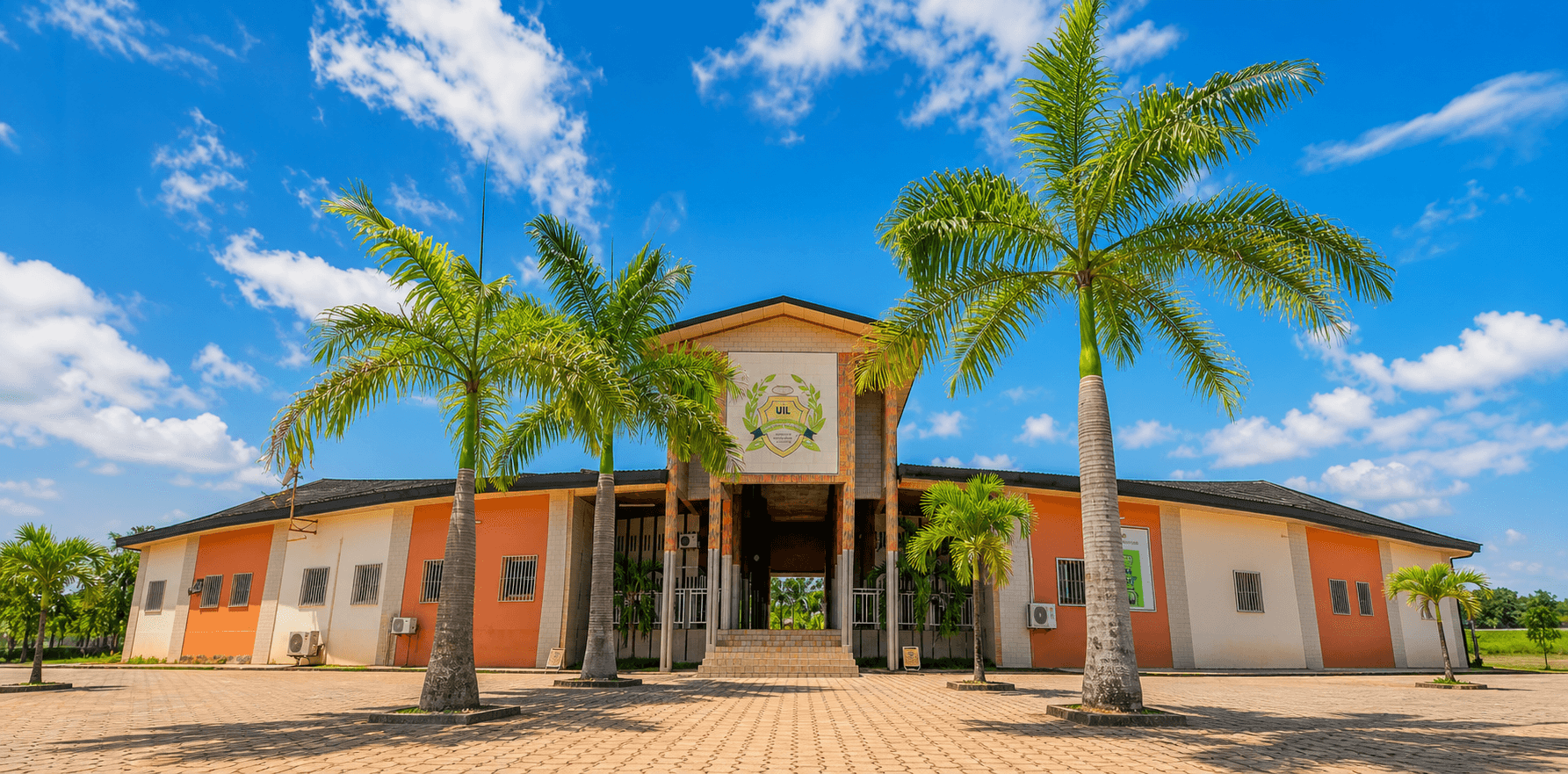 Bâtiment principal de l’Université Internationale de Libreville Berthe & Jean à Essassa